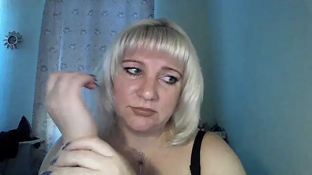 Snapshot of MeilomaWesa chatting on 29, 10, 2025 MeilomaWesa online show from 29, 10, 2025