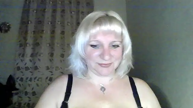 Snapshot of MeilomaWesa chatting on 19, 10, 2025 MeilomaWesa online show from 19, 10, 2025