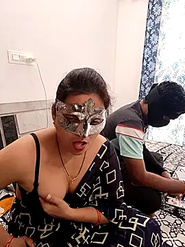 Snapshot of Harsh_Ankita_Couple chatting on 19, 11, 2025 Harsh Ankita Couple online show from 19, 11, 2025