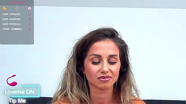 SelenaWest online show from 7, 10, 2025