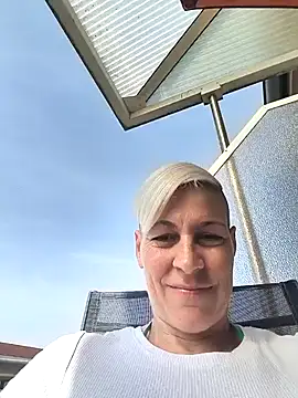 DarleenHot online show from 2, 6, 2026