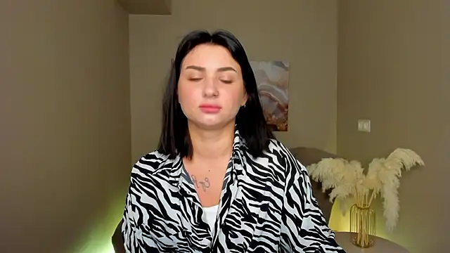 Snapshot of Sourr_Lollipop chatting on 8, 7, 2026 Sourr Lollipop online show from 8, 7, 2026