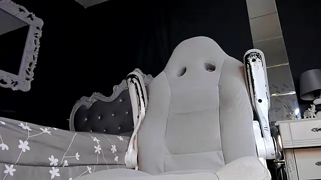 Snapshot of nau_fonseca1 chatting on 2, 11, 2025 nau fonseca1 online show from 2, 11, 2025