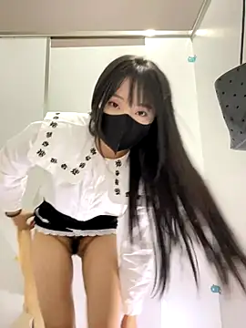 Snapshot of Asia-Lynn chatting on 13, 11, 2025 Asia-Lynn online show from 13, 11, 2025