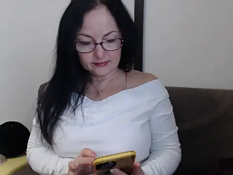 Snapshot of Alma44 chatting on 27, 10, 2025 Alma44 online show from 27, 10, 2025