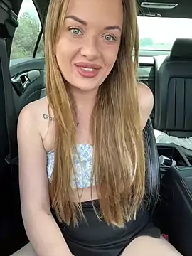 ElenaRebelle online show from 6, 3, 2026