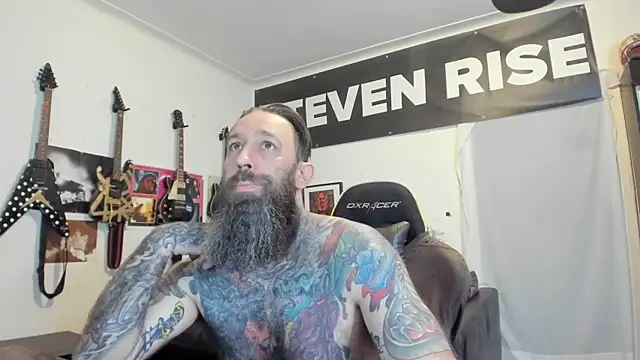 Snapshot of StevenRiseNYC chatting on 2, 5, 2026 StevenRiseNYC online show from 2, 5, 2026