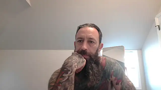 Snapshot of StevenRiseNYC chatting on 20, 5, 2026 StevenRiseNYC online show from 20, 5, 2026