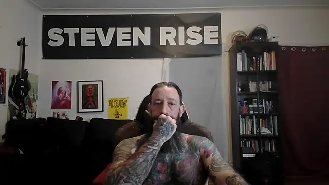 Snapshot of StevenRiseNYC chatting on 9, 5, 2026 StevenRiseNYC online show from 9, 5, 2026