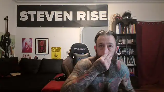 Snapshot of StevenRiseNYC chatting on 30, 5, 2026 StevenRiseNYC online show from 30, 5, 2026