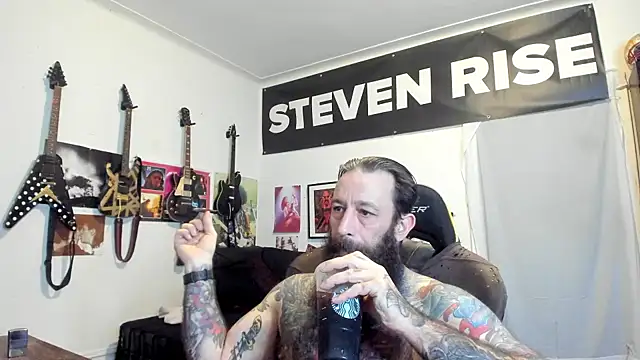 Snapshot of StevenRiseNYC chatting on 17, 6, 2026 StevenRiseNYC online show from 17, 6, 2026