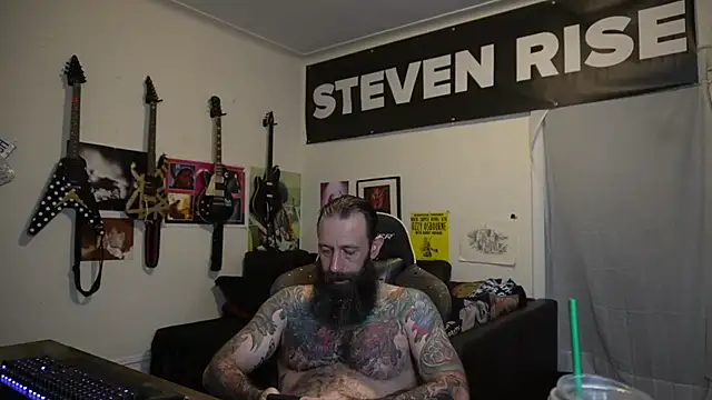Snapshot of StevenRiseNYC chatting on 29, 5, 2026 StevenRiseNYC online show from 29, 5, 2026