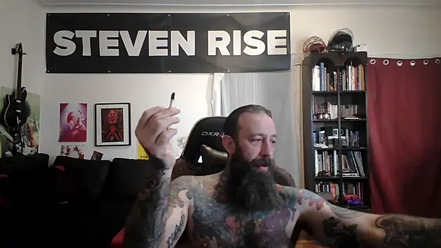 Snapshot of StevenRiseNYC chatting on 30, 5, 2026 StevenRiseNYC online show from 30, 5, 2026