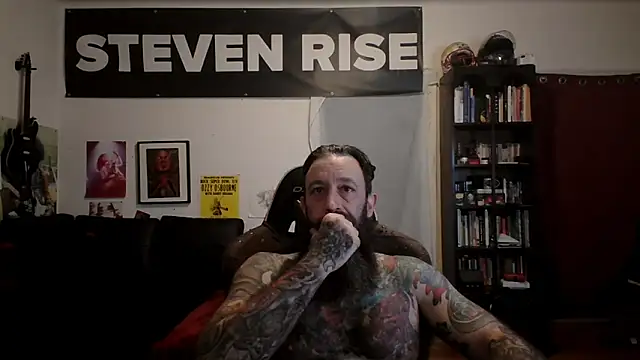 Snapshot of StevenRiseNYC chatting on 25, 5, 2026 StevenRiseNYC online show from 25, 5, 2026