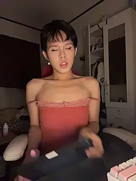 Plaxtique online show from 8, 1, 2026