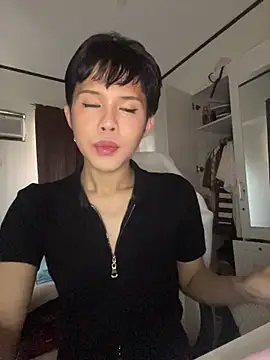 Plaxtique online show from 23, 12, 2025