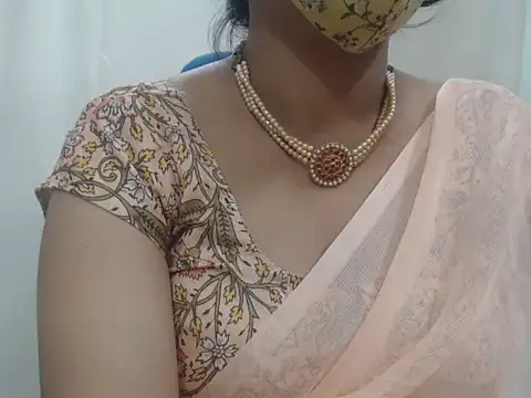 Snapshot of Lovely_Siri_23 chatting on 11, 11, 2025 Lovely Siri 23 online show from 11, 11, 2025