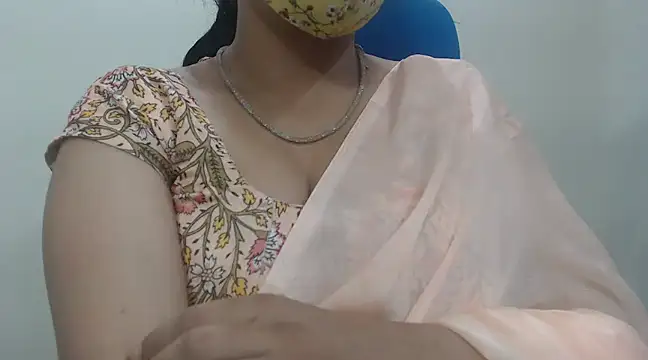 Snapshot of Lovely_Siri_23 chatting on 20, 2, 2025 Lovely Siri 23 online show from 20, 2, 2025