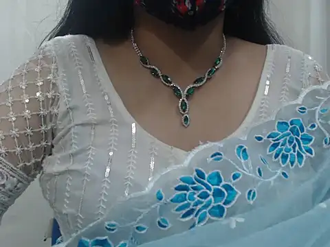 Snapshot of Lovely_Siri_23 chatting on 4, 12, 2025 Lovely Siri 23 online show from 4, 12, 2025