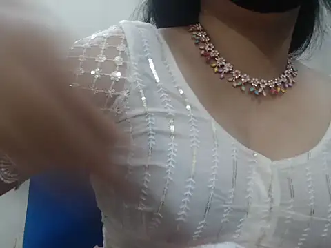 Snapshot of Lovely_Siri_23 chatting on 28, 3, 2026 Lovely Siri 23 online show from 28, 3, 2026