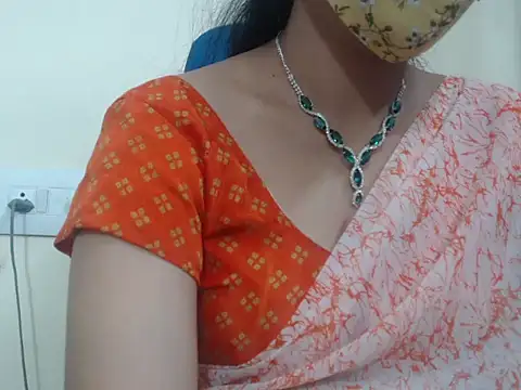 Snapshot of Lovely_Siri_23 chatting on 3, 11, 2025 Lovely Siri 23 online show from 3, 11, 2025