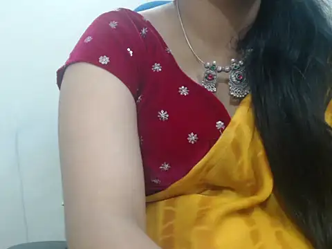 Lovely Siri 23 online show from 6, 5, 2026