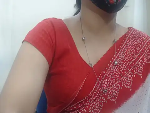 Snapshot of Lovely_Siri_23 chatting on 17, 11, 2025 Lovely Siri 23 online show from 17, 11, 2025