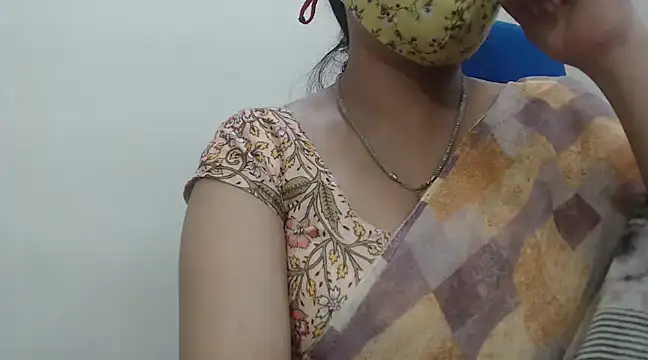 Snapshot of Lovely_Siri_23 chatting on 3, 3, 2025 Lovely Siri 23 online show from 3, 3, 2025