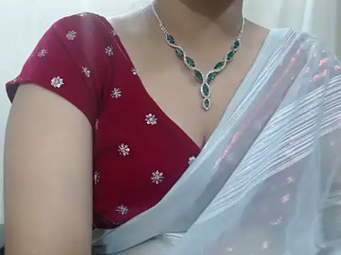 Snapshot of Lovely_Siri_23 chatting on 19, 11, 2025 Lovely Siri 23 online show from 19, 11, 2025