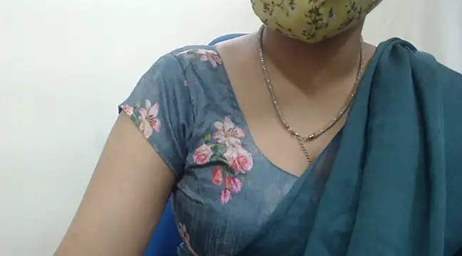 Snapshot of Lovely_Siri_23 chatting on 4, 3, 2025 Lovely Siri 23 online show from 4, 3, 2025