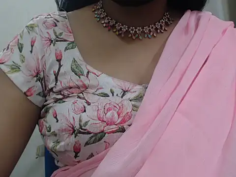 Lovely Siri 23 online show from 7, 6, 2026