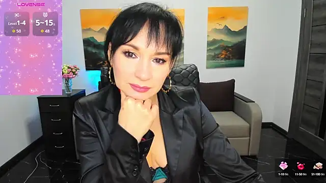 Sofia Ford online show from 15, 10, 2025