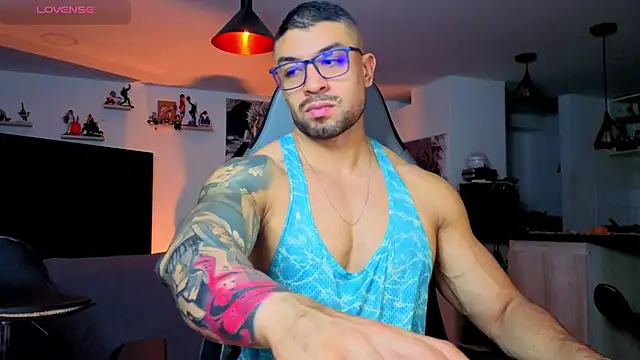 Snapshot of Michael_Diamond chatting on 5, 6, 2026 Michael Diamond online show from 5, 6, 2026