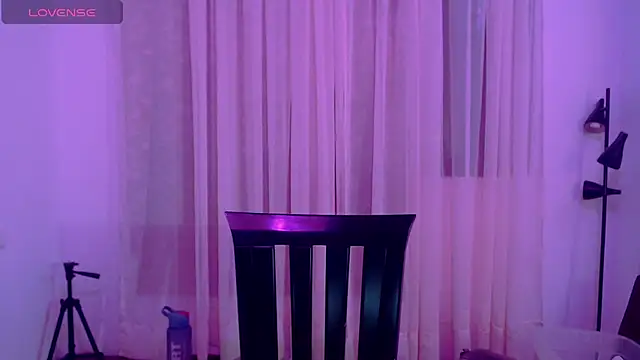 Snapshot of AlissonnFoxx chatting on 2, 7, 2026 AlissonnFoxx online show from 2, 7, 2026