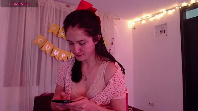 Snapshot of AlissonnFoxx chatting on 21, 2, 2025 AlissonnFoxx online show from 21, 2, 2025