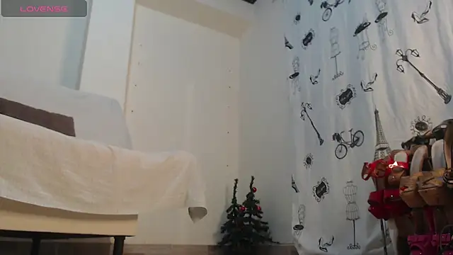 ammarahot7777 online show from 2, 12, 2025