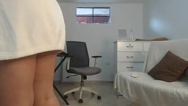 ammarahot7777 online show from 2, 2, 2026