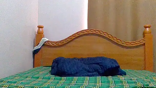 sweet-fancy online show from 4, 3, 2026