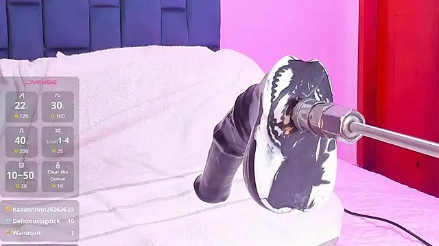 Snapshot of _julyy_ chatting on 8, 11, 2025 julyy online show from 8, 11, 2025