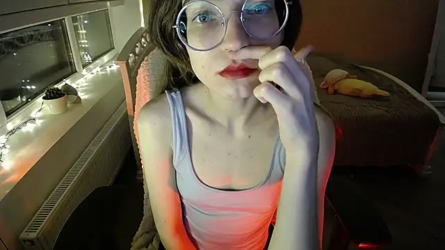 MissLinaDream online show from 17, 4, 2026