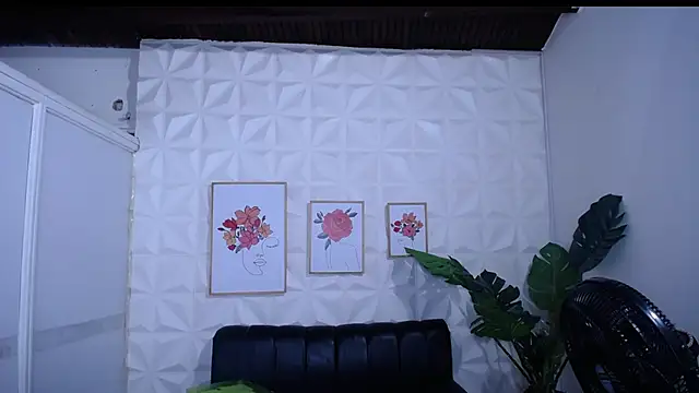 Valentinaa mature online show from 7, 1, 2026