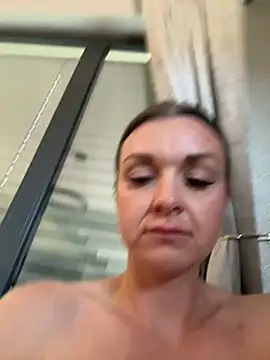 Bella-Tight online show from 18, 5, 2026