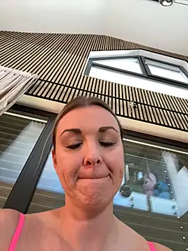 Bella-Tight online show from 11, 3, 2026