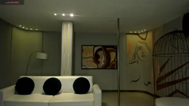 LizzHamilton   online show from 11, 11, 2025