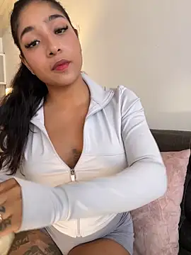 Snapshot of Bellafr chatting on 7, 1, 2025 Bellafr online show from 7, 1, 2025