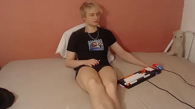 Oliver sweet  online show from 15, 4, 2026