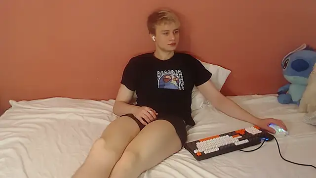 Snapshot of Oliver_sweet_ chatting on 16, 6, 2026 Oliver sweet online show from 16, 6, 2026