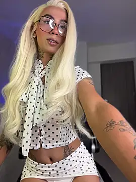 Miss sagitario online show from 17, 5, 2026