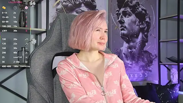 ReiYosimoto online show from 5, 11, 2025