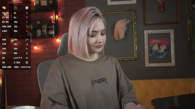 ReiYosimoto online show from 30, 11, 2025